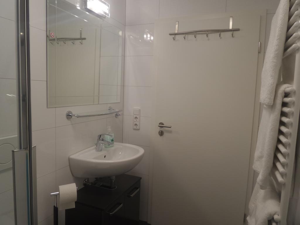 Apartment Rhein Main Hochheim am Main Kamer foto