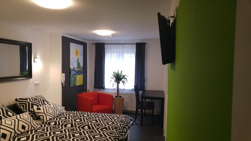 Apartment Rhein Main Hochheim am Main Buitenkant foto
